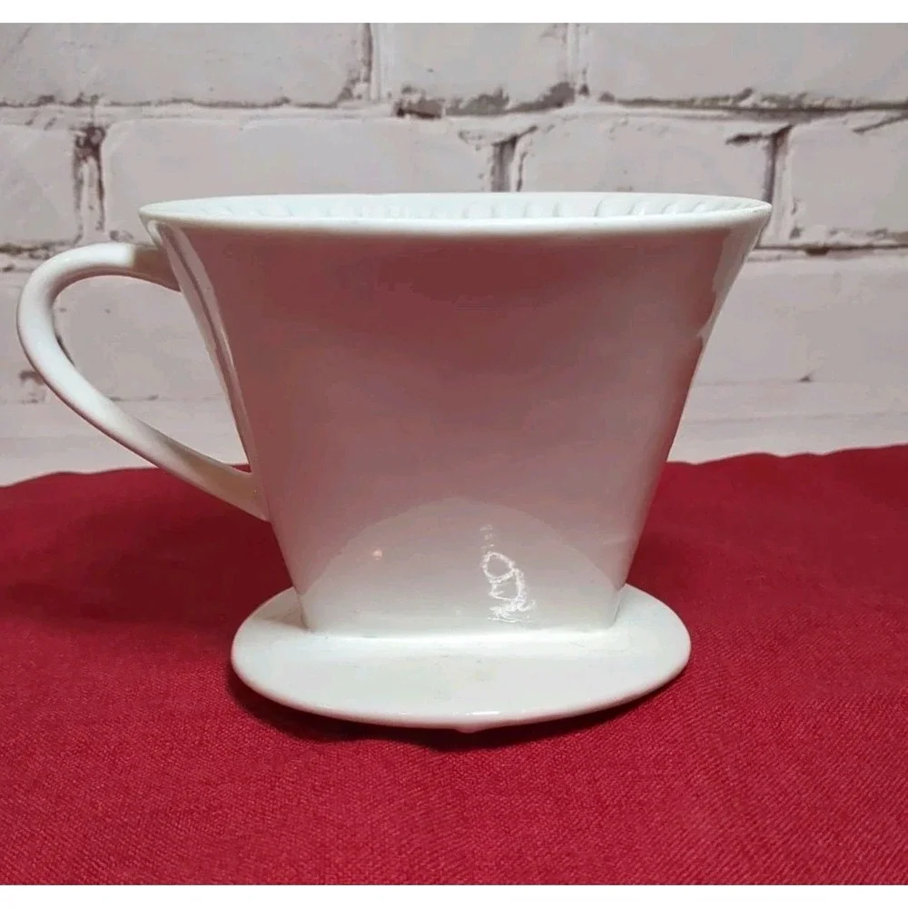 Melitta 1x4 Porcelain‎ Coffee Filter Holder Pour Over Coffee Dropper Vintage